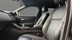 Land Rover Range Rover Velar 2.0 D200 MHEV Dynamic SE 5dr Auto Diesel Estate